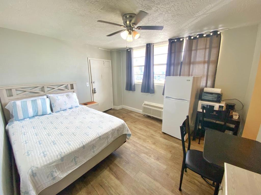 Sea Dip Resort Studios! Daytona Beach Extérieur photo